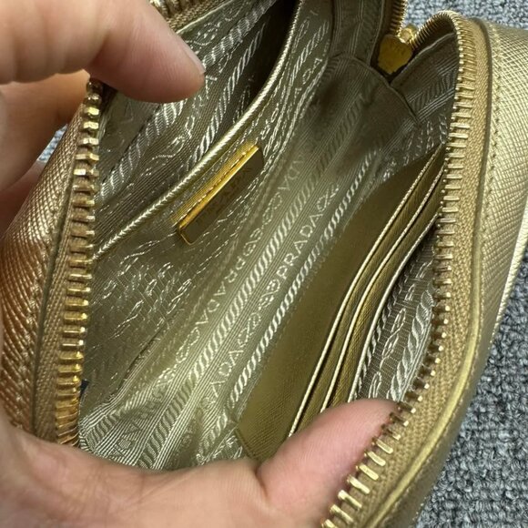 Prada Camera Leather Crossbody Bag 499-032025 - Picture 15 of 16